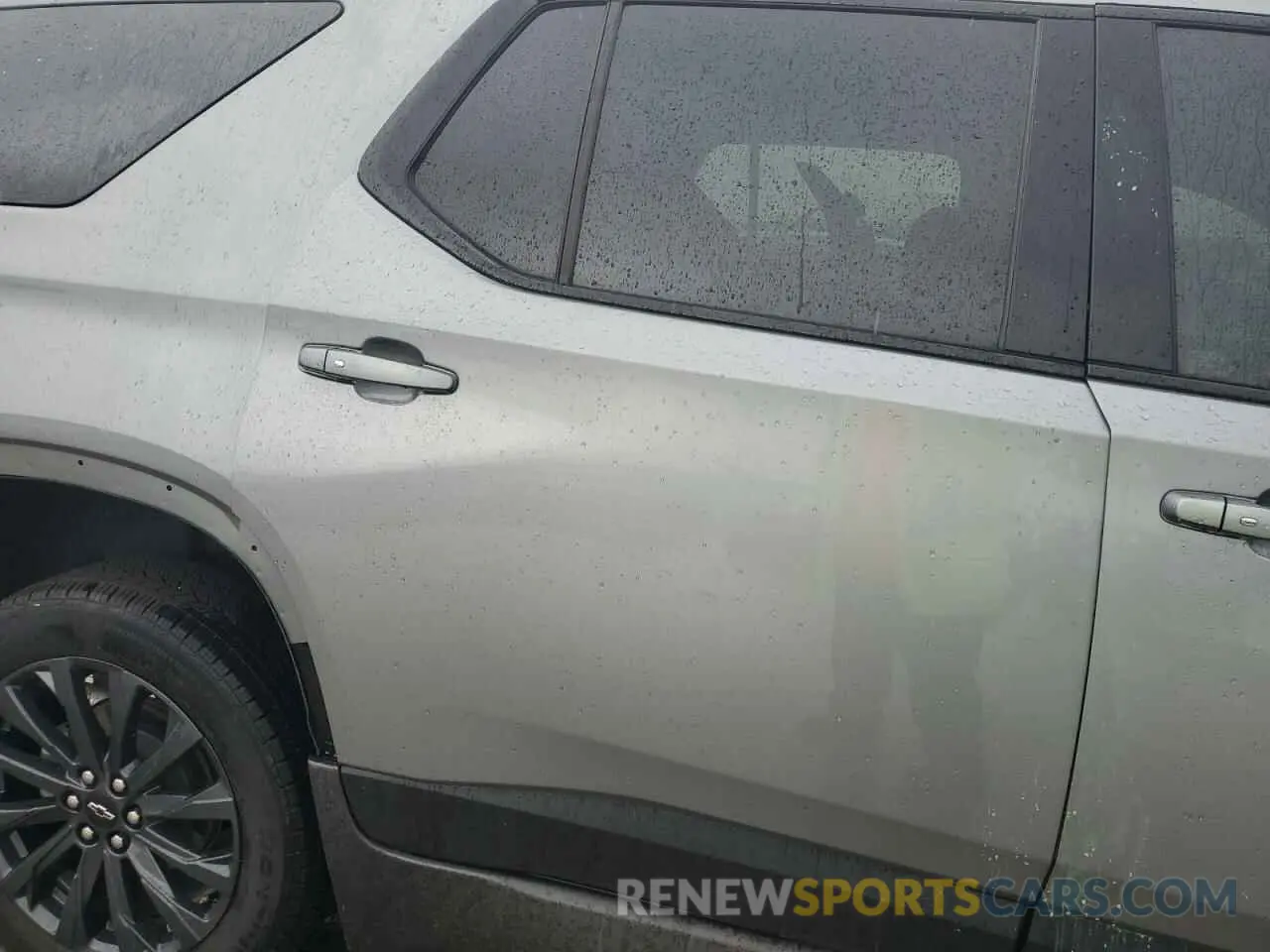 11 Photograph of a damaged car 1GNERJKW1PJ145143 CHEVROLET TRAVERSE 2023