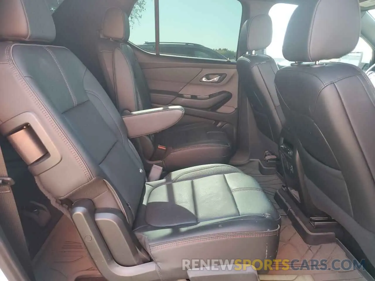 11 Photograph of a damaged car 1GNERJKW3PJ263064 CHEVROLET TRAVERSE 2023