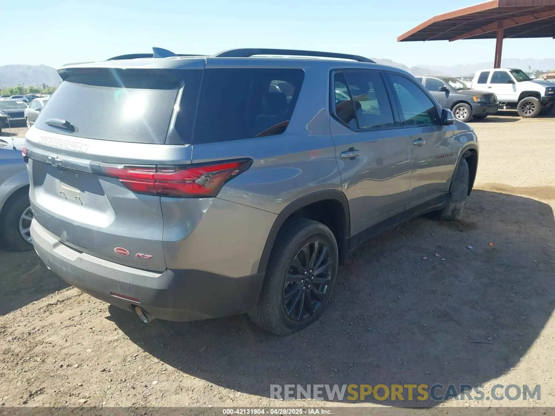 4 Photograph of a damaged car 1GNERJKW7PJ234456 CHEVROLET TRAVERSE 2023