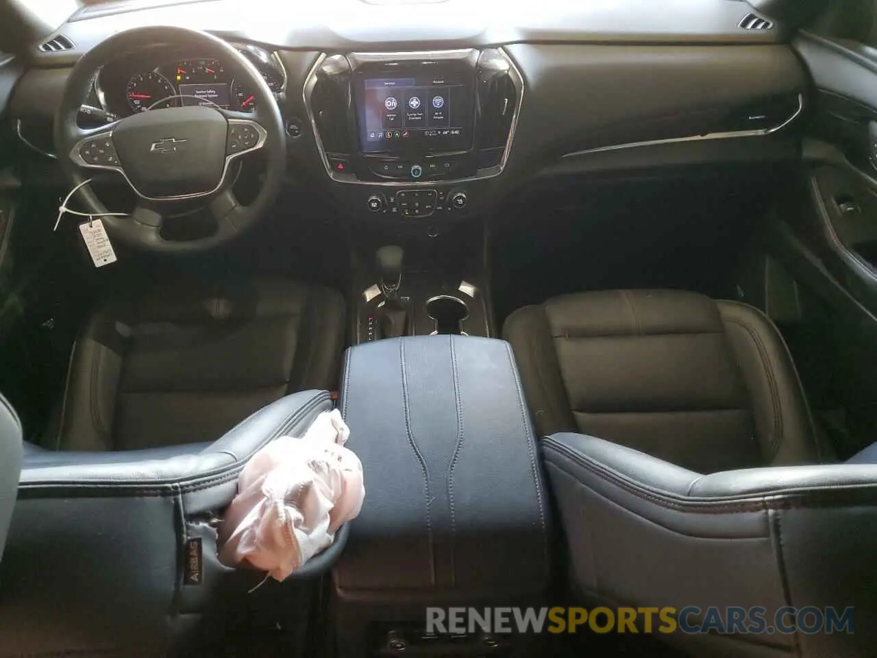 8 Photograph of a damaged car 1GNERJKW8PJ127965 CHEVROLET TRAVERSE 2023