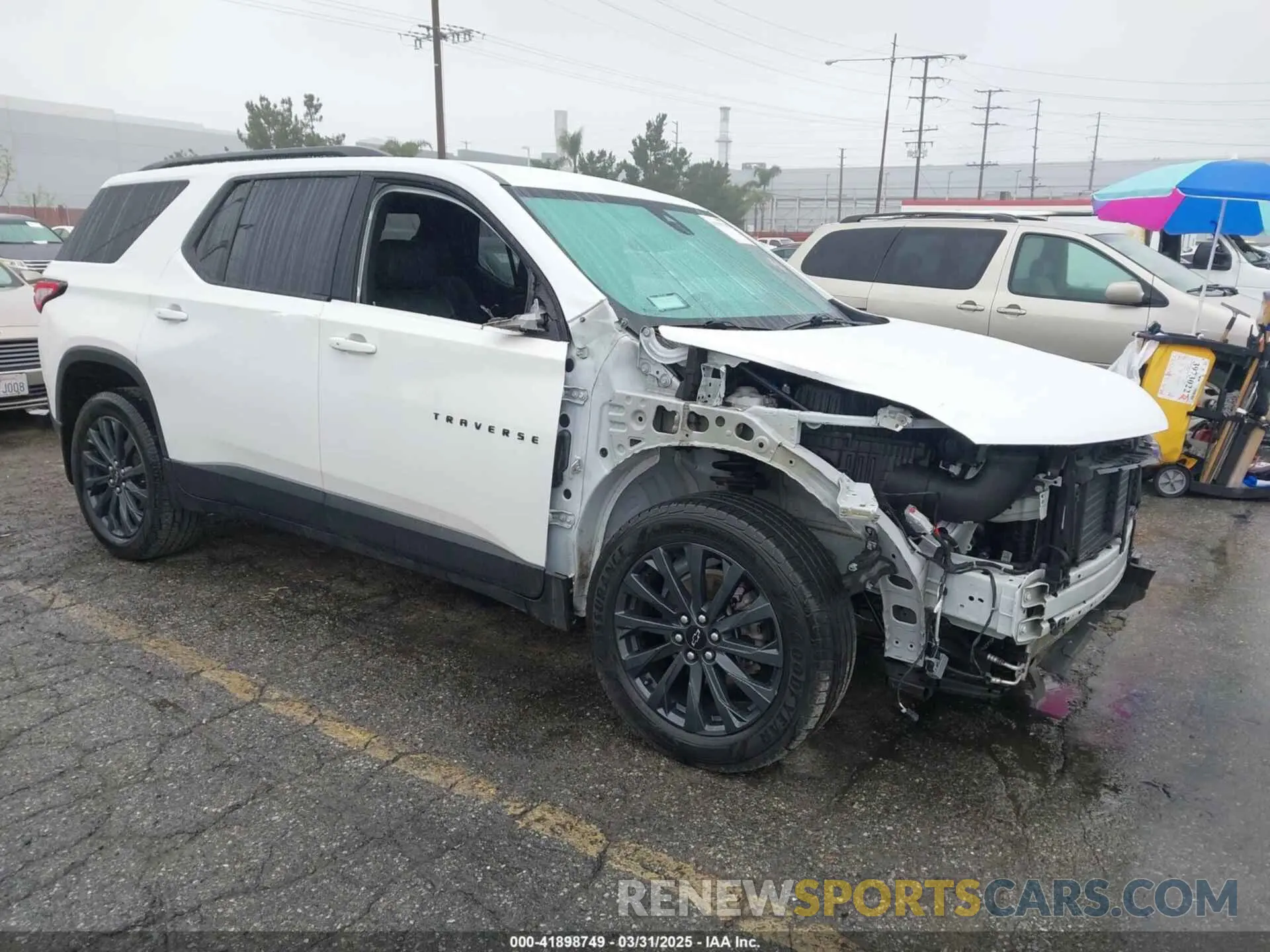 1 Photograph of a damaged car 1GNERJKWXPJ161017 CHEVROLET TRAVERSE 2023
