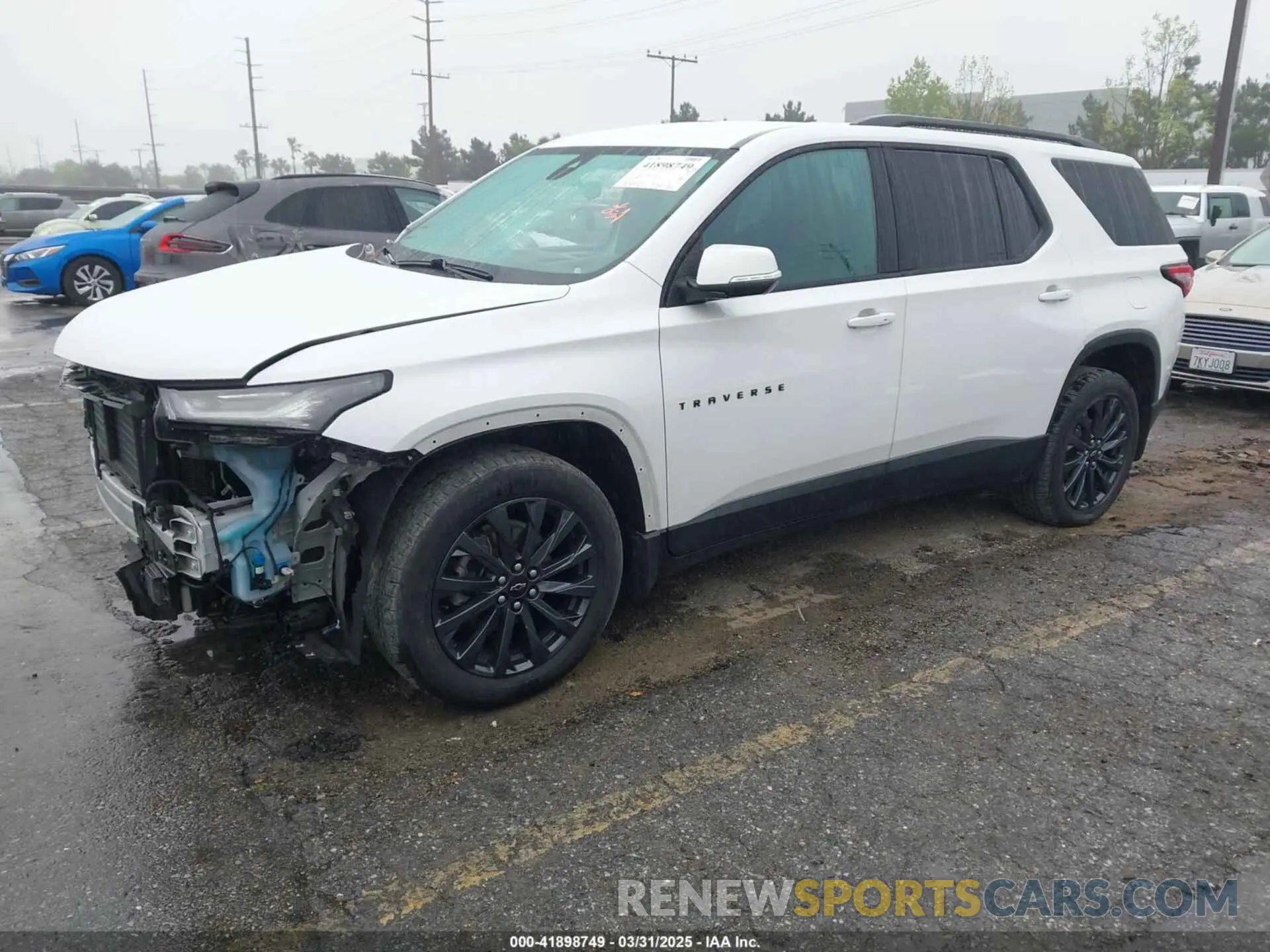 2 Photograph of a damaged car 1GNERJKWXPJ161017 CHEVROLET TRAVERSE 2023