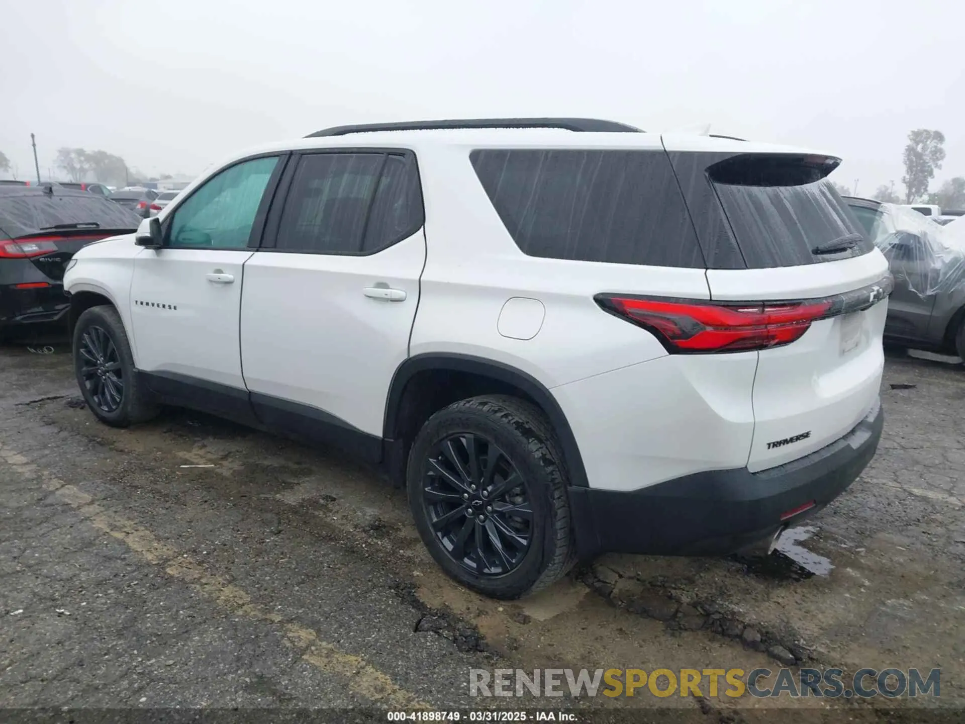 3 Photograph of a damaged car 1GNERJKWXPJ161017 CHEVROLET TRAVERSE 2023
