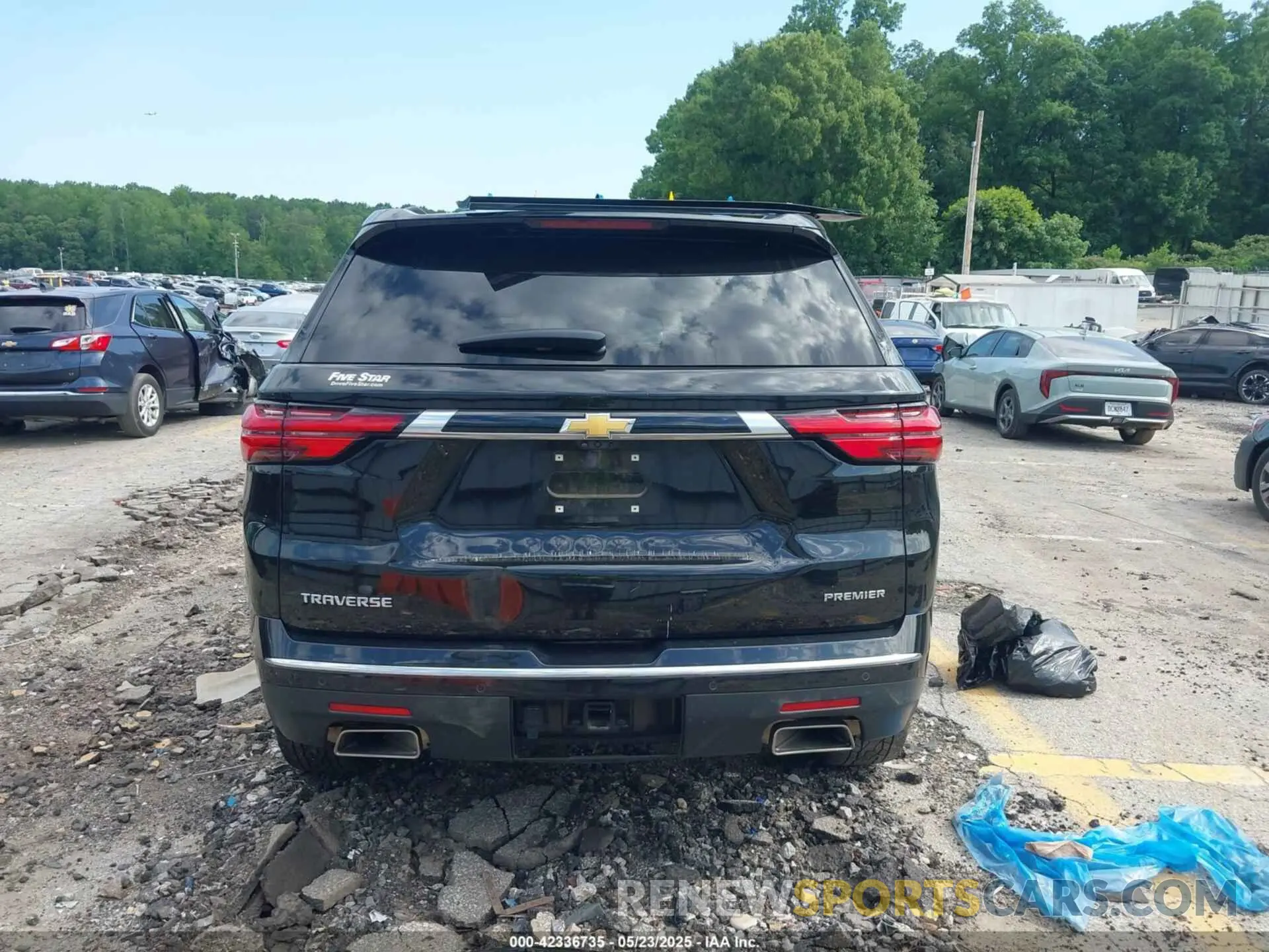 16 Photograph of a damaged car 1GNERKKW0PJ102130 CHEVROLET TRAVERSE 2023