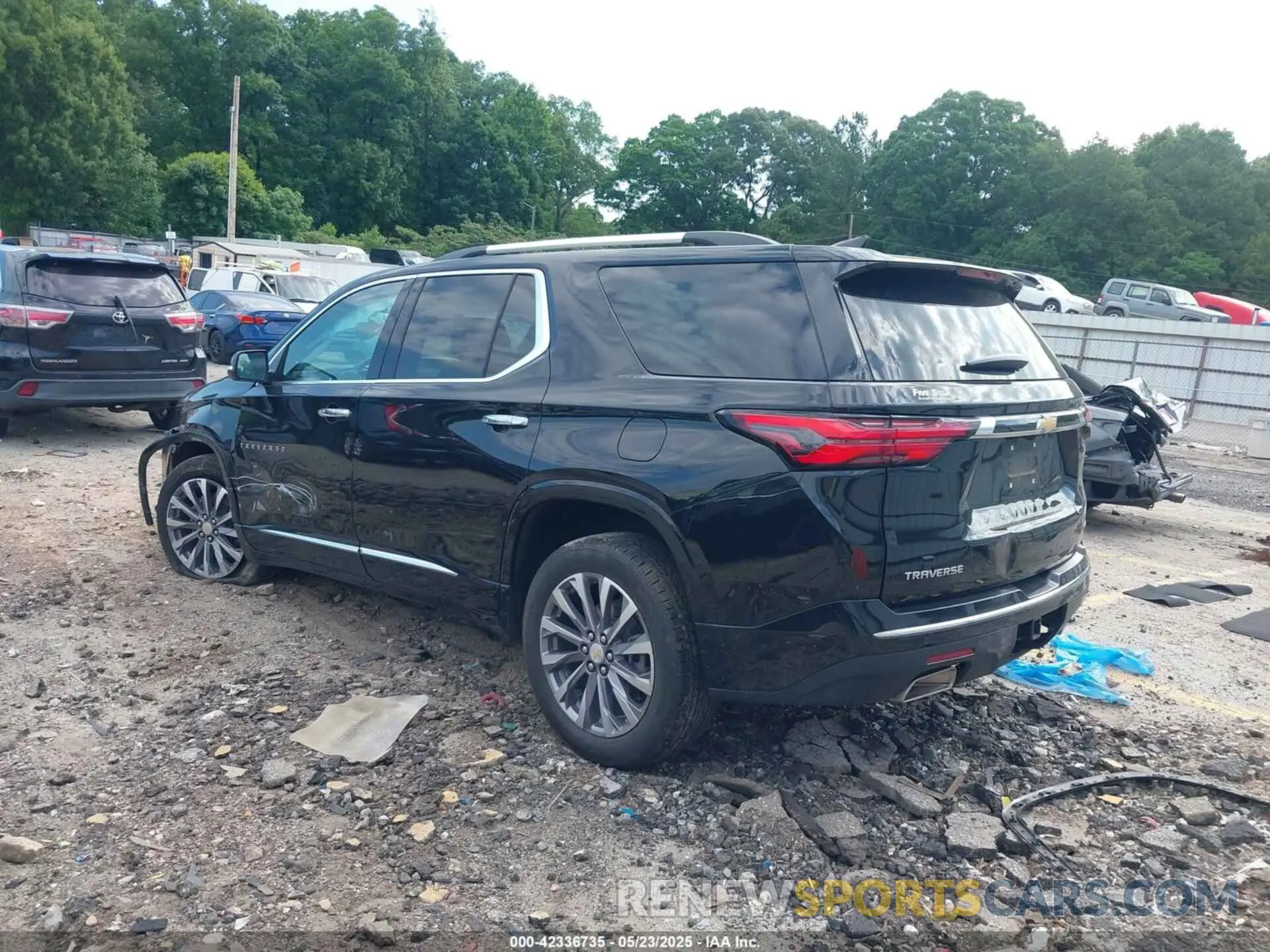 3 Photograph of a damaged car 1GNERKKW0PJ102130 CHEVROLET TRAVERSE 2023