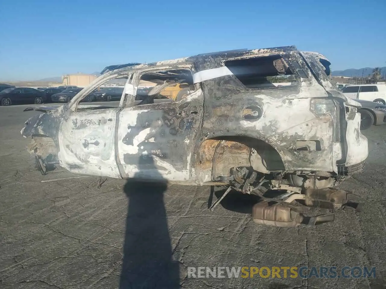 2 Photograph of a damaged car 1GNERKKW0PJ114875 CHEVROLET TRAVERSE 2023
