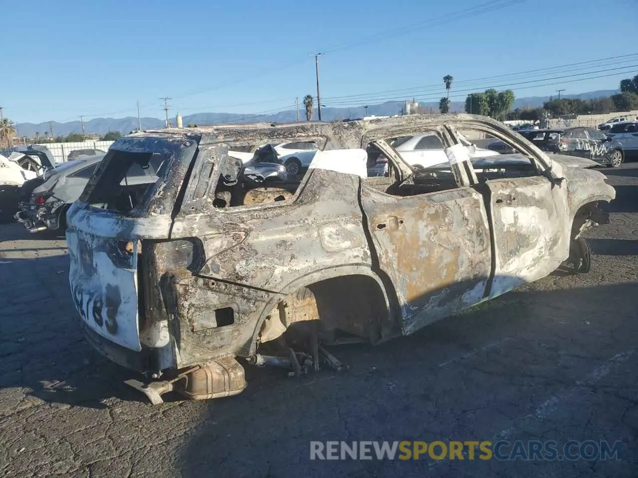 3 Photograph of a damaged car 1GNERKKW0PJ114875 CHEVROLET TRAVERSE 2023