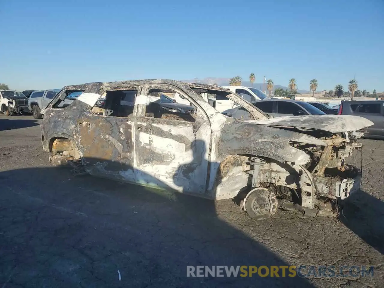 4 Photograph of a damaged car 1GNERKKW0PJ114875 CHEVROLET TRAVERSE 2023