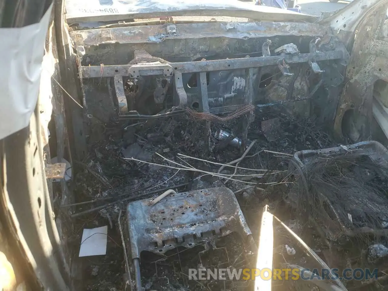 8 Photograph of a damaged car 1GNERKKW0PJ114875 CHEVROLET TRAVERSE 2023