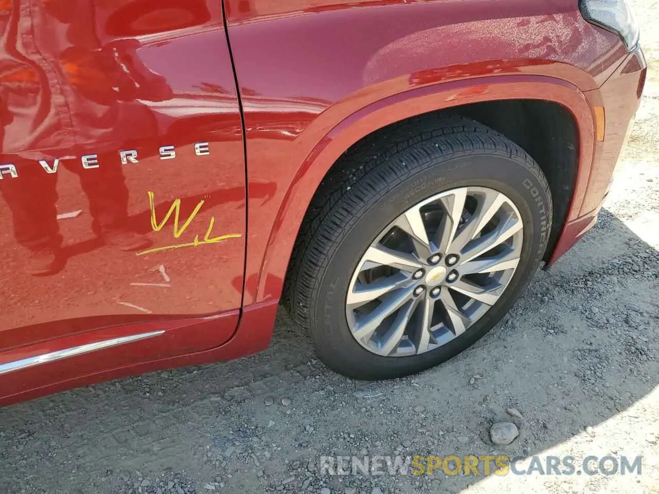 13 Photograph of a damaged car 1GNERKKW0PJ340530 CHEVROLET TRAVERSE 2023