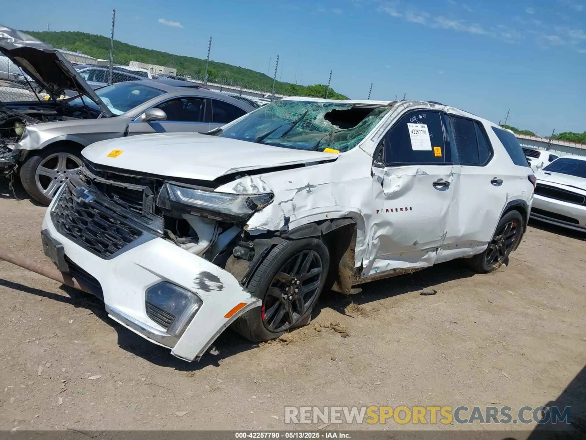 2 Photograph of a damaged car 1GNERKKW2PJ308520 CHEVROLET TRAVERSE 2023