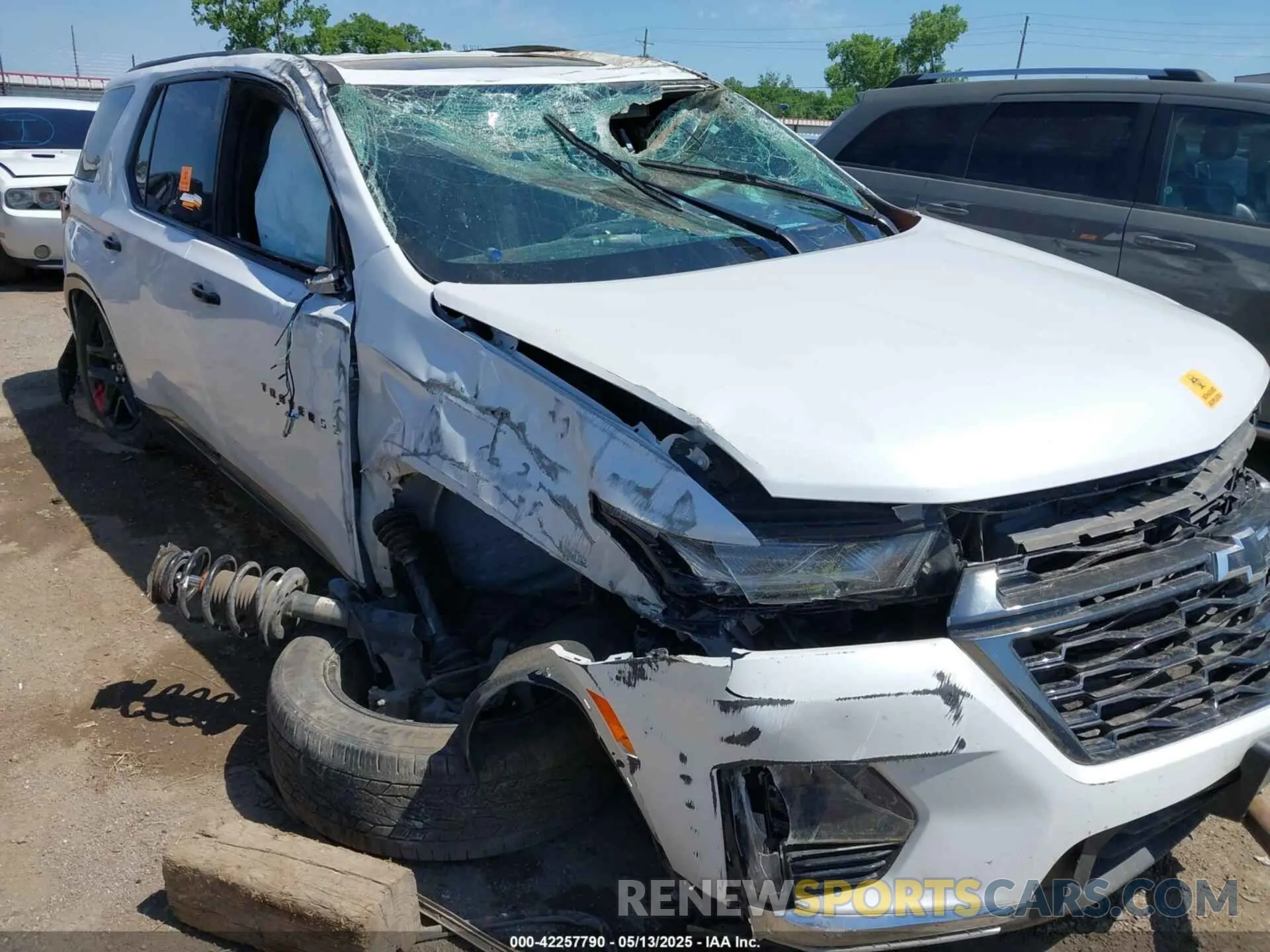 6 Photograph of a damaged car 1GNERKKW2PJ308520 CHEVROLET TRAVERSE 2023