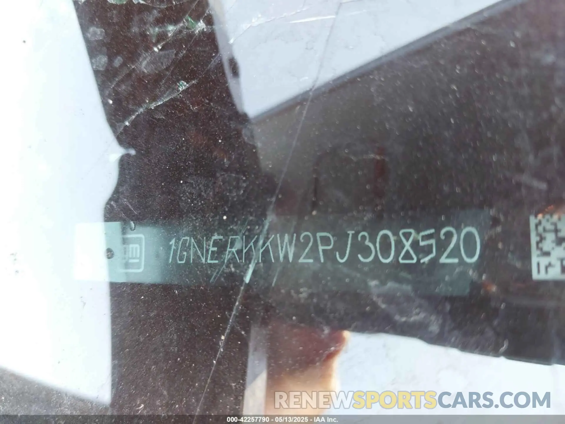 9 Photograph of a damaged car 1GNERKKW2PJ308520 CHEVROLET TRAVERSE 2023