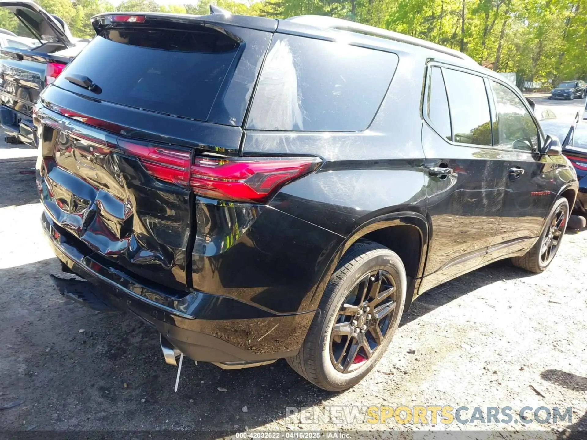 4 Photograph of a damaged car 1GNERKKW5PJ128805 CHEVROLET TRAVERSE 2023