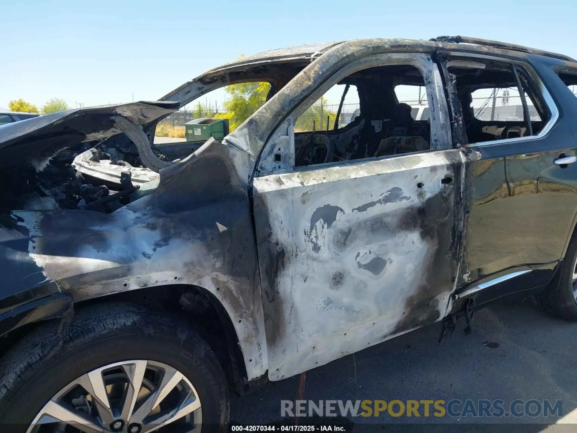 6 Photograph of a damaged car 1GNERKKW7PJ314975 CHEVROLET TRAVERSE 2023