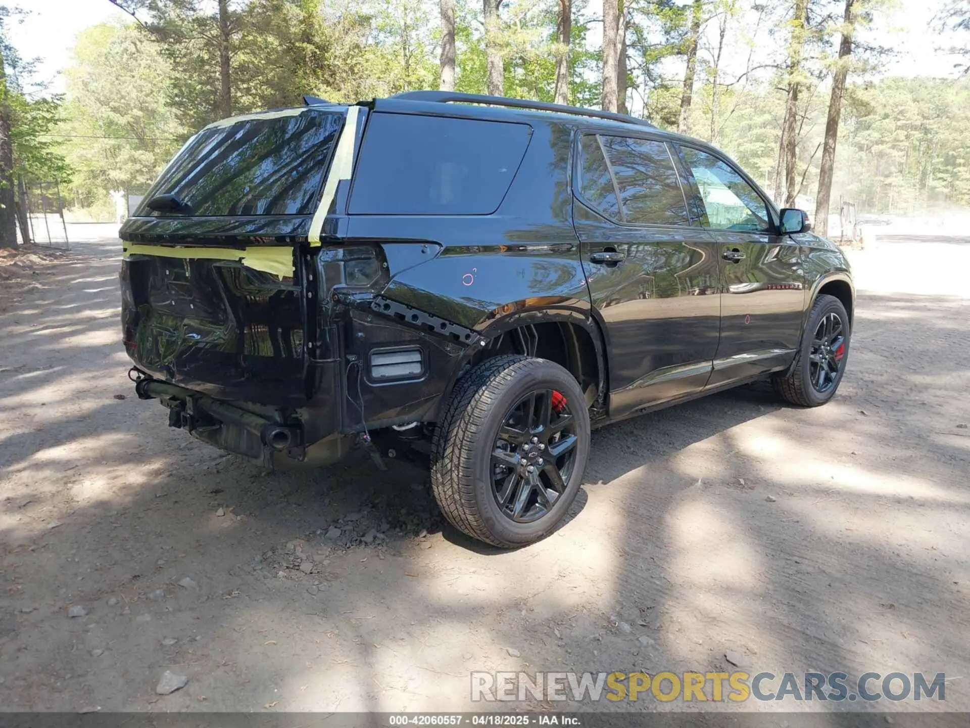 4 Photograph of a damaged car 1GNERKKW8PJ334863 CHEVROLET TRAVERSE 2023