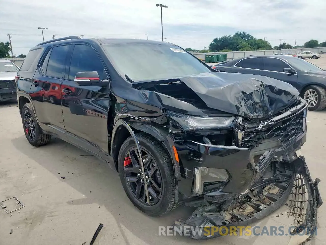 4 Photograph of a damaged car 1GNERKKWXPJ182441 CHEVROLET TRAVERSE 2023