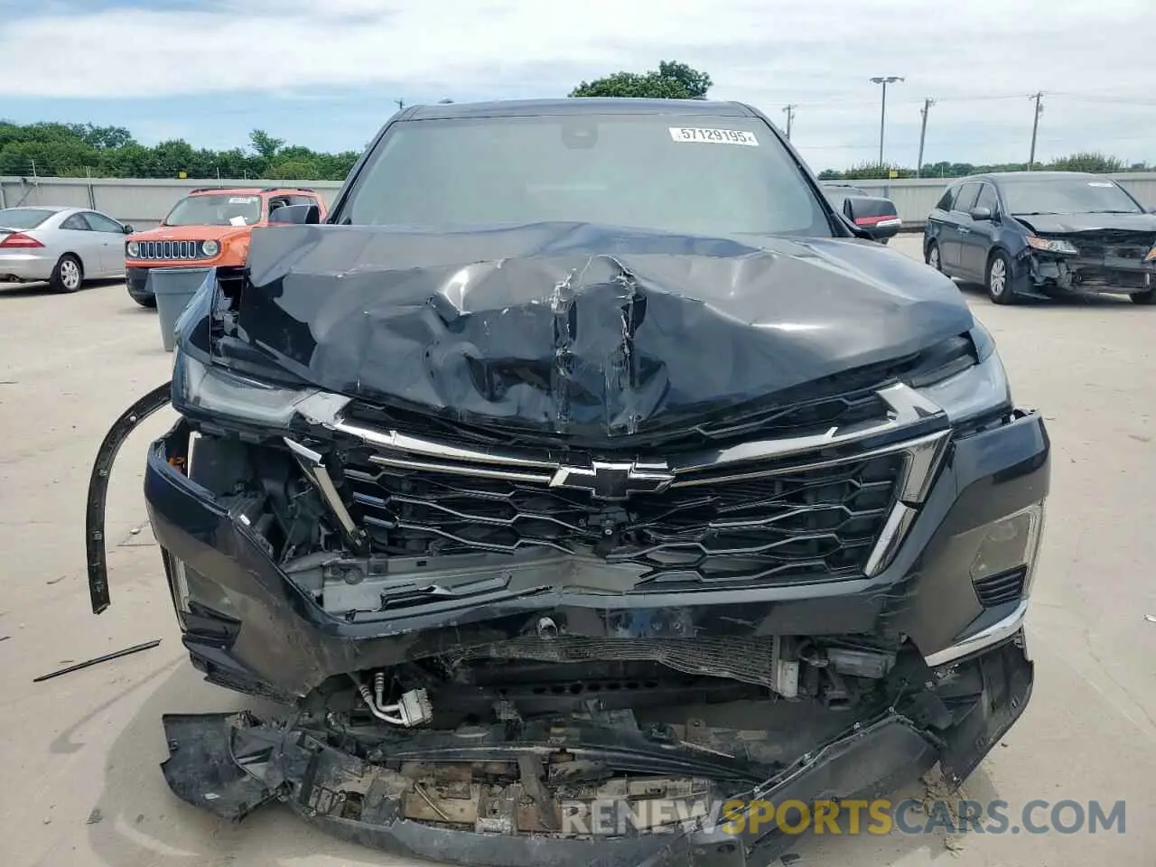 5 Photograph of a damaged car 1GNERKKWXPJ182441 CHEVROLET TRAVERSE 2023