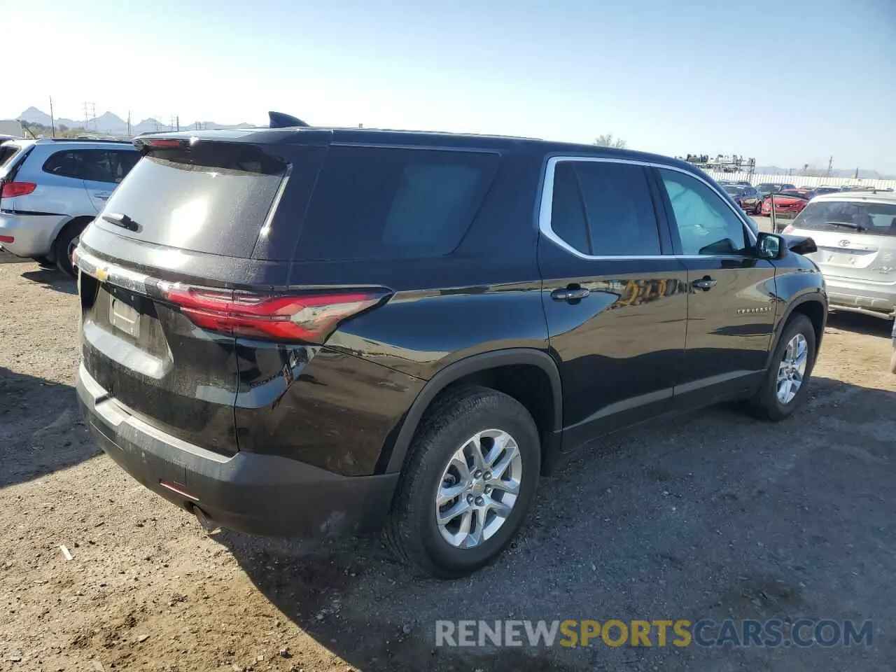 3 Photograph of a damaged car 1GNEVFKW0PJ211142 CHEVROLET TRAVERSE 2023