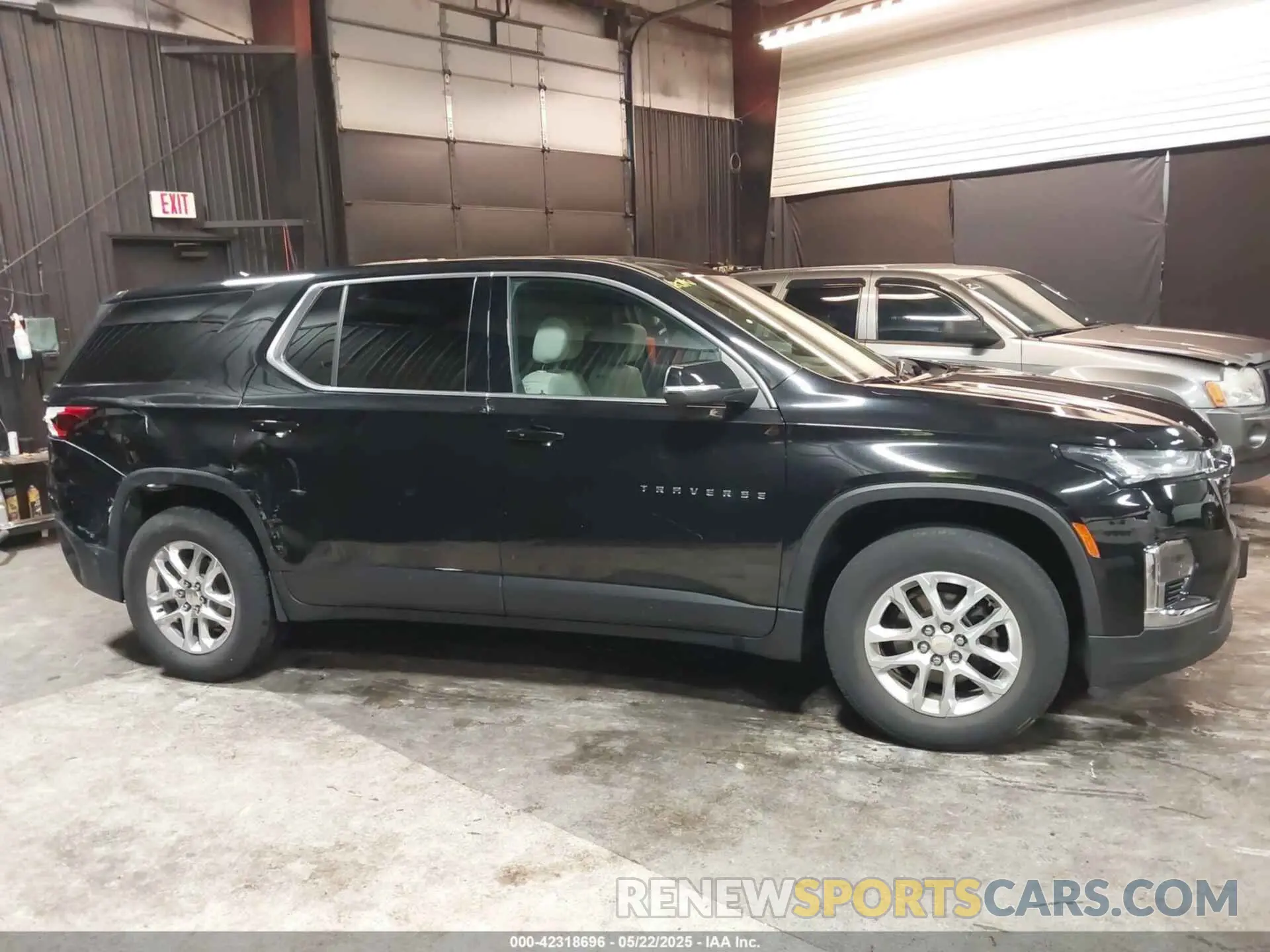 13 Photograph of a damaged car 1GNEVFKW4PJ206915 CHEVROLET TRAVERSE 2023