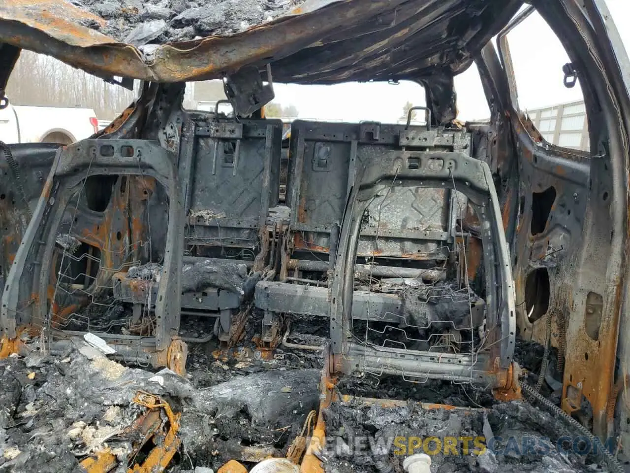 10 Photograph of a damaged car 1GNEVFKW6PJ316350 CHEVROLET TRAVERSE 2023