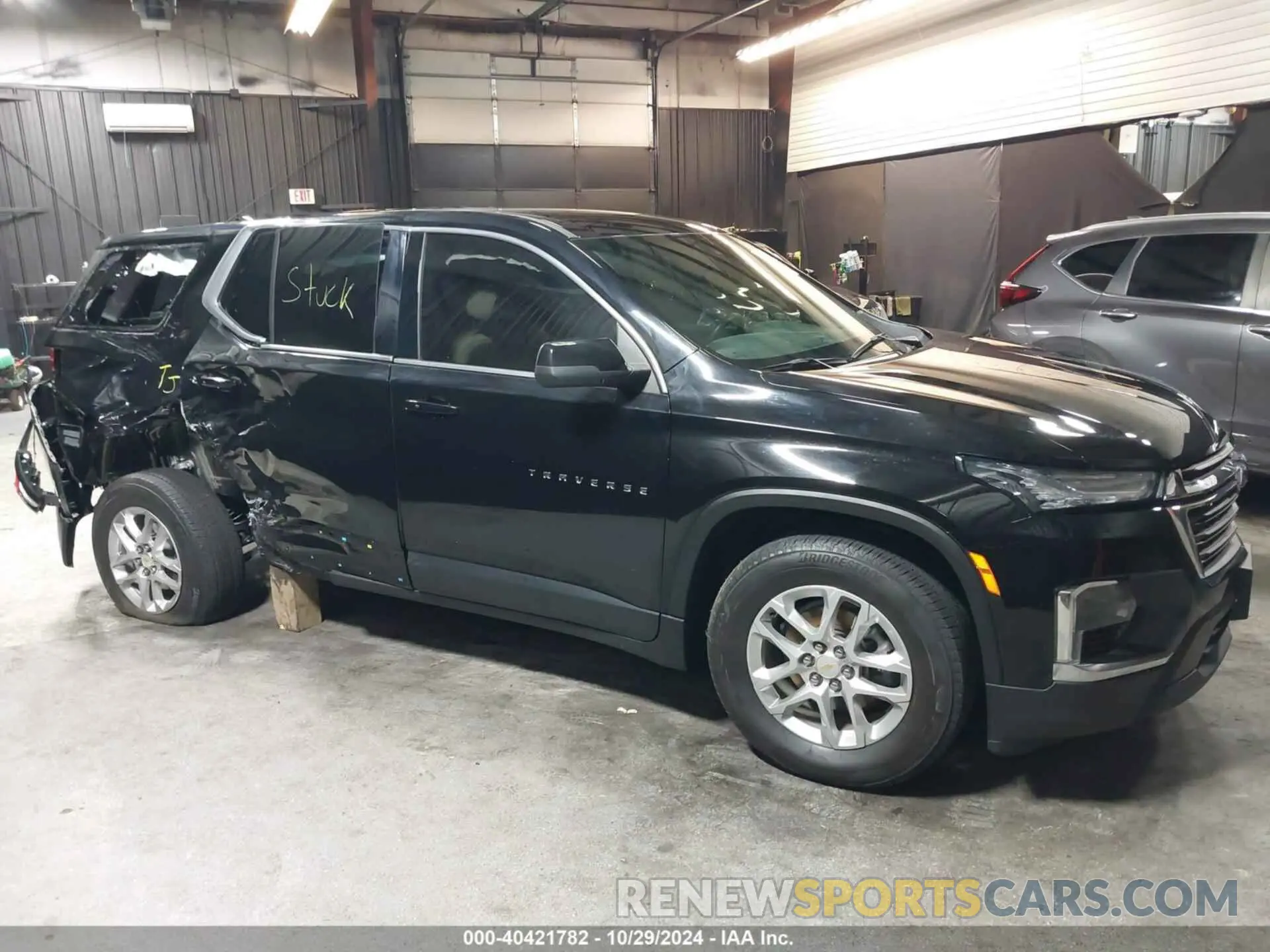 13 Photograph of a damaged car 1GNEVFKW8PJ207212 CHEVROLET TRAVERSE 2023
