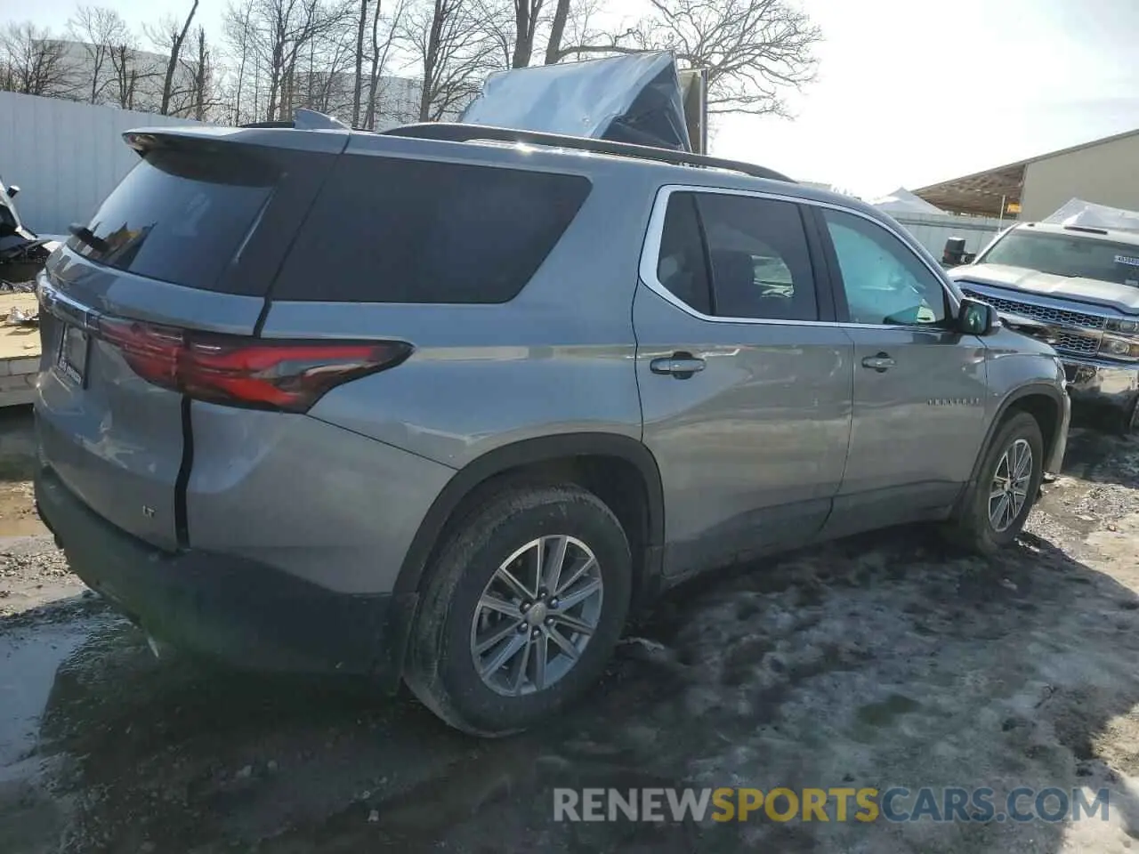 3 Photograph of a damaged car 1GNEVGKW0PJ255020 CHEVROLET TRAVERSE 2023