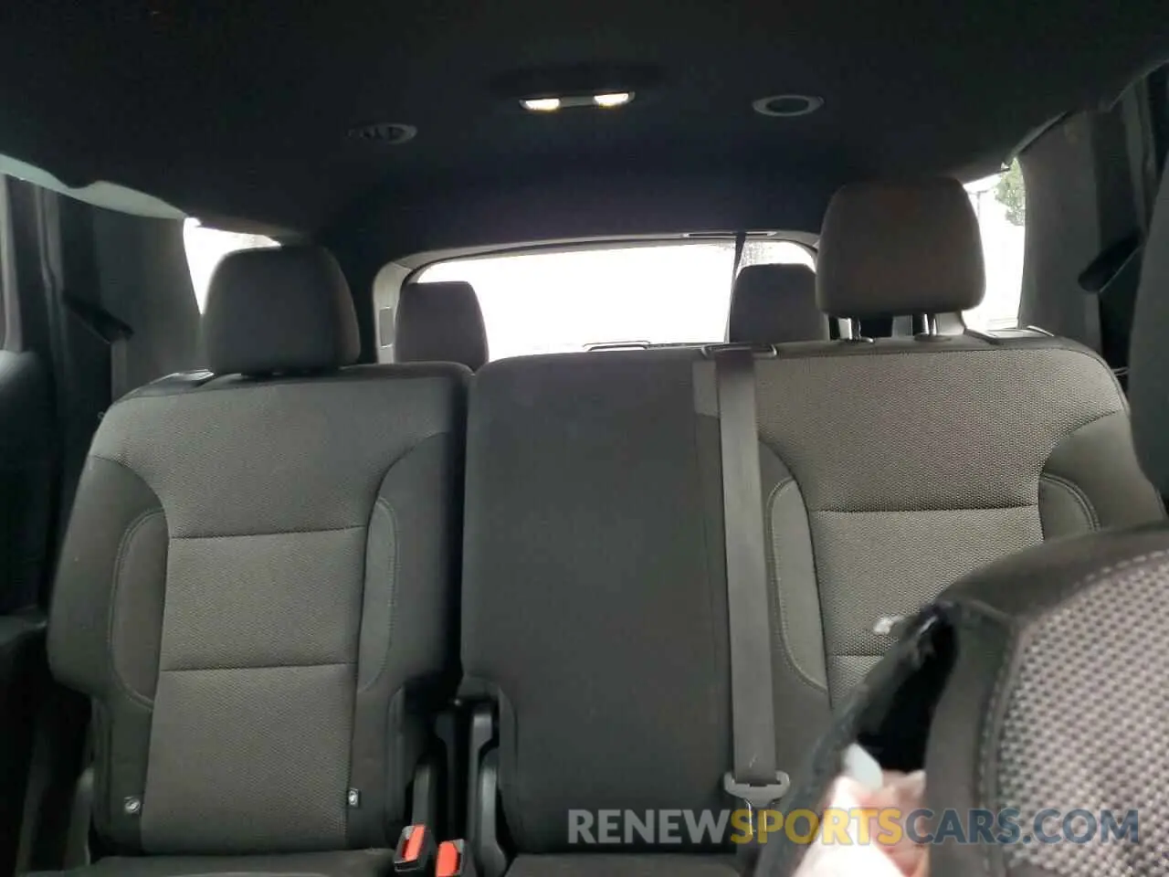 10 Photograph of a damaged car 1GNEVGKW1PJ141415 CHEVROLET TRAVERSE 2023