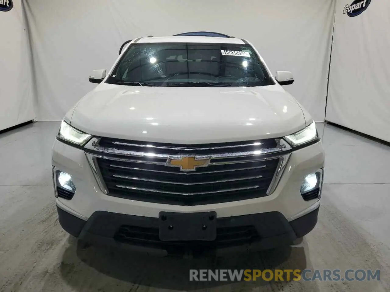 5 Photograph of a damaged car 1GNEVGKW1PJ141415 CHEVROLET TRAVERSE 2023