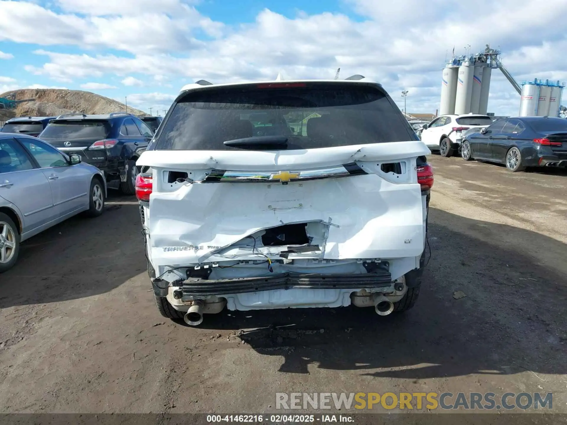 16 Photograph of a damaged car 1GNEVGKW3PJ224425 CHEVROLET TRAVERSE 2023