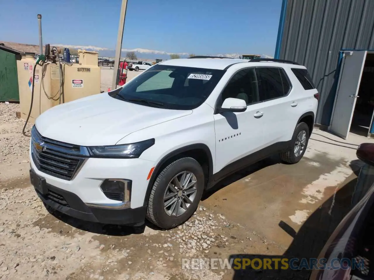 1 Photograph of a damaged car 1GNEVGKW5PJ156855 CHEVROLET TRAVERSE 2023