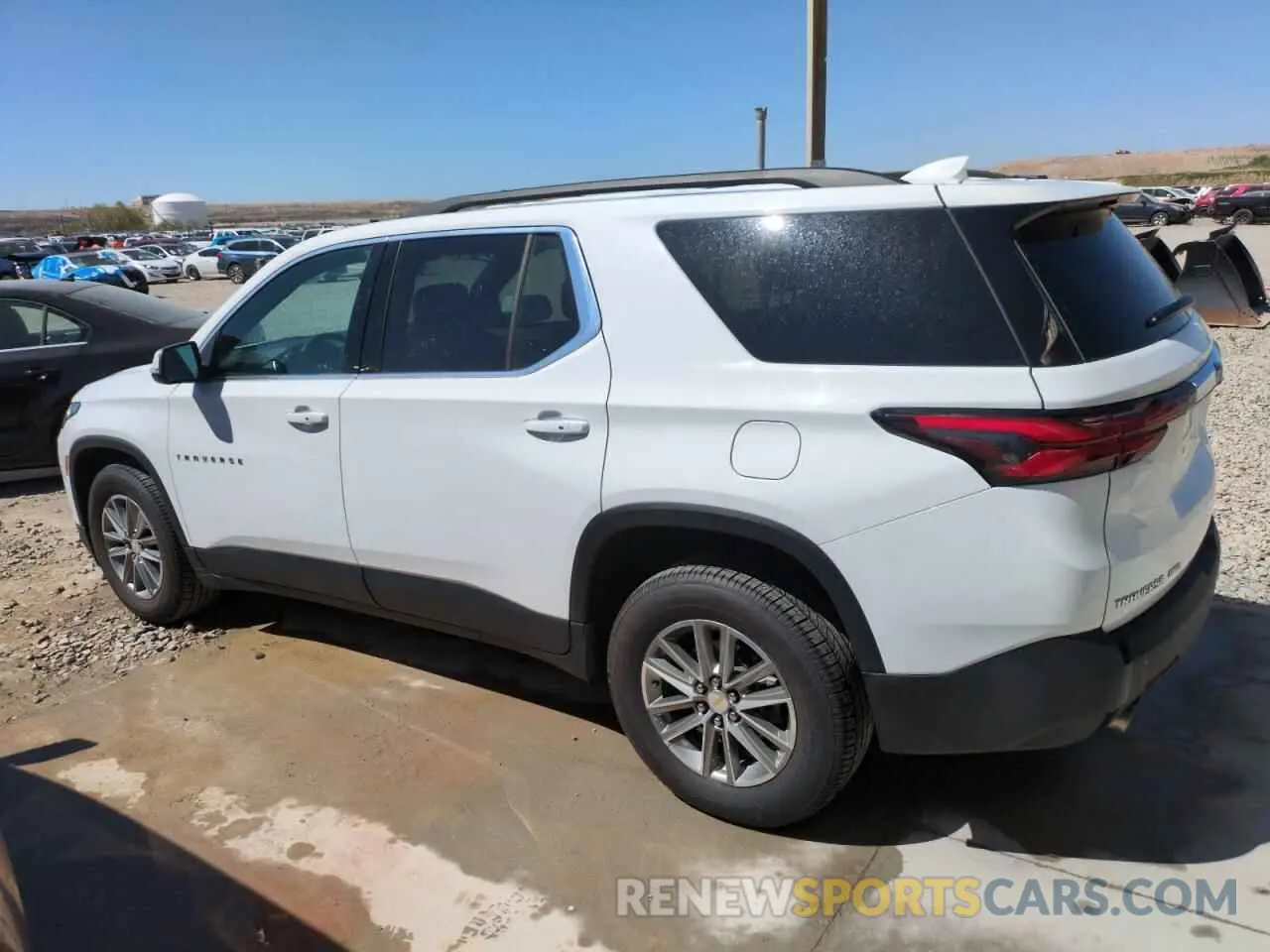 2 Photograph of a damaged car 1GNEVGKW5PJ156855 CHEVROLET TRAVERSE 2023