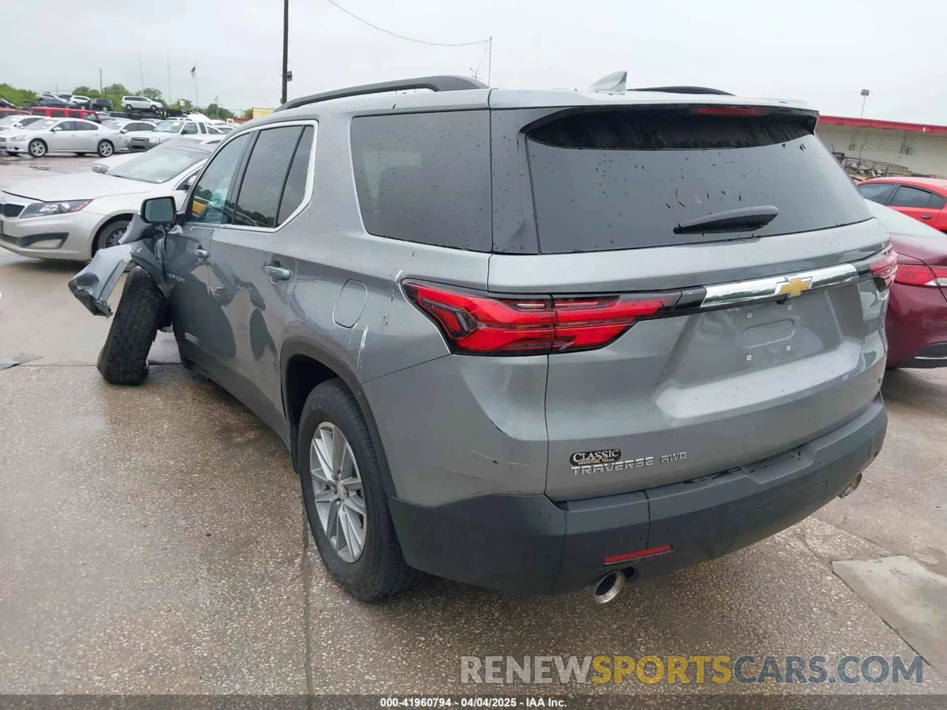 3 Photograph of a damaged car 1GNEVGKW5PJ243297 CHEVROLET TRAVERSE 2023
