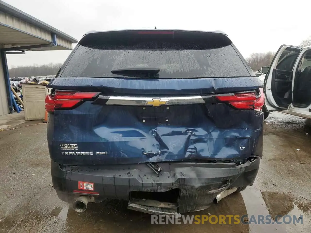 6 Photograph of a damaged car 1GNEVGKW5PJ302008 CHEVROLET TRAVERSE 2023