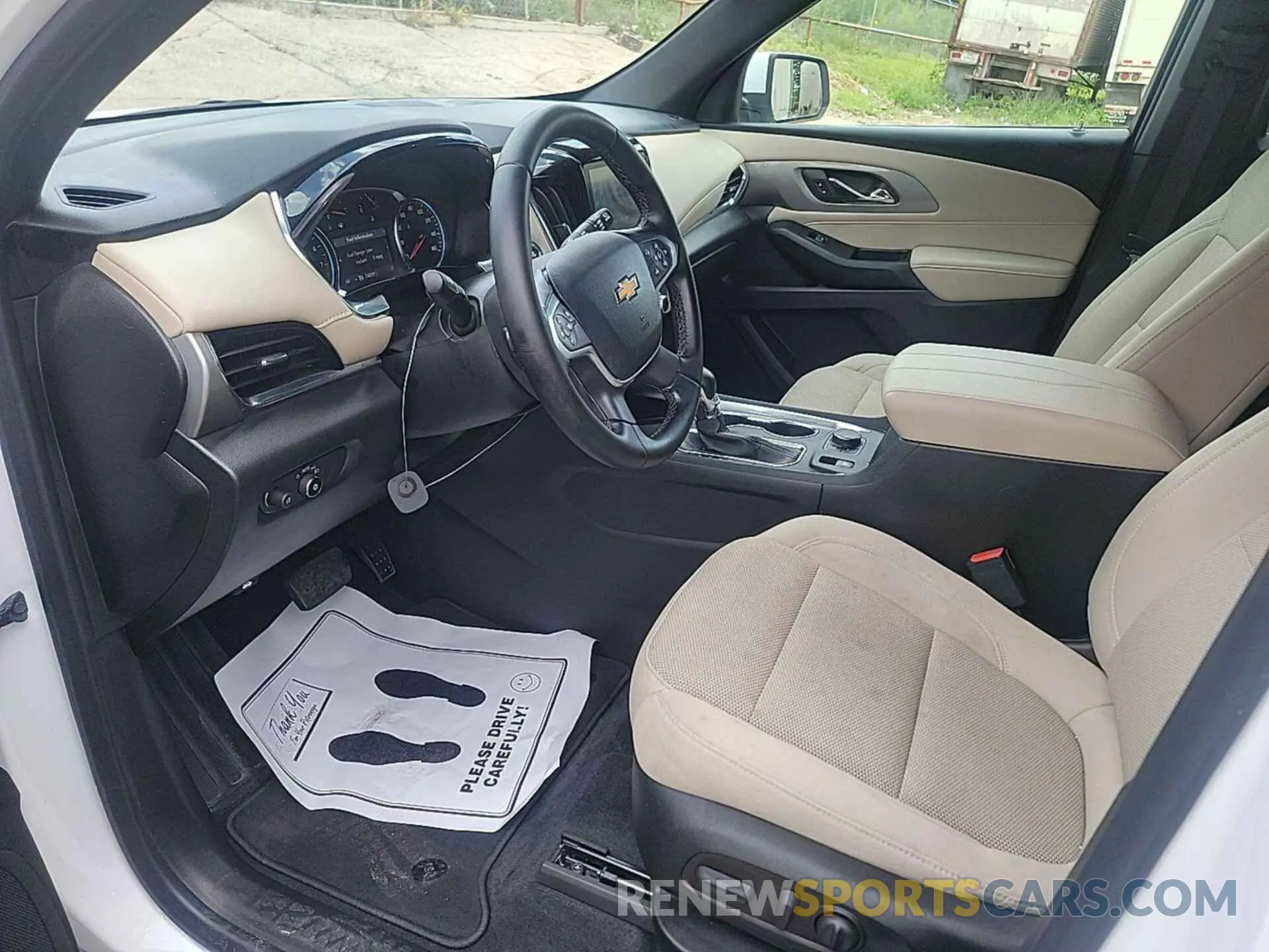4 Photograph of a damaged car 1GNEVGKW6PJ145427 CHEVROLET TRAVERSE 2023