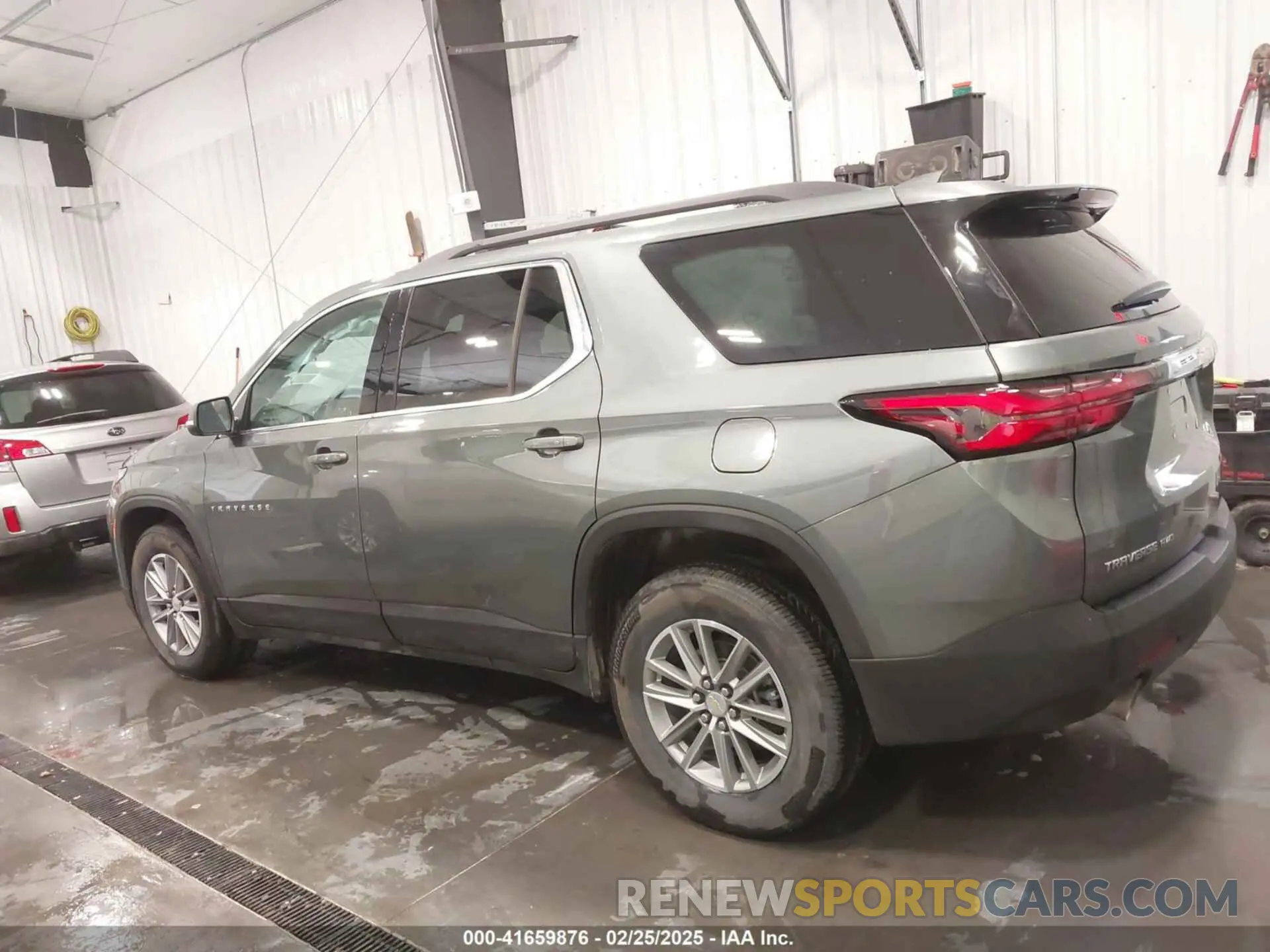 15 Photograph of a damaged car 1GNEVGKW6PJ262277 CHEVROLET TRAVERSE 2023