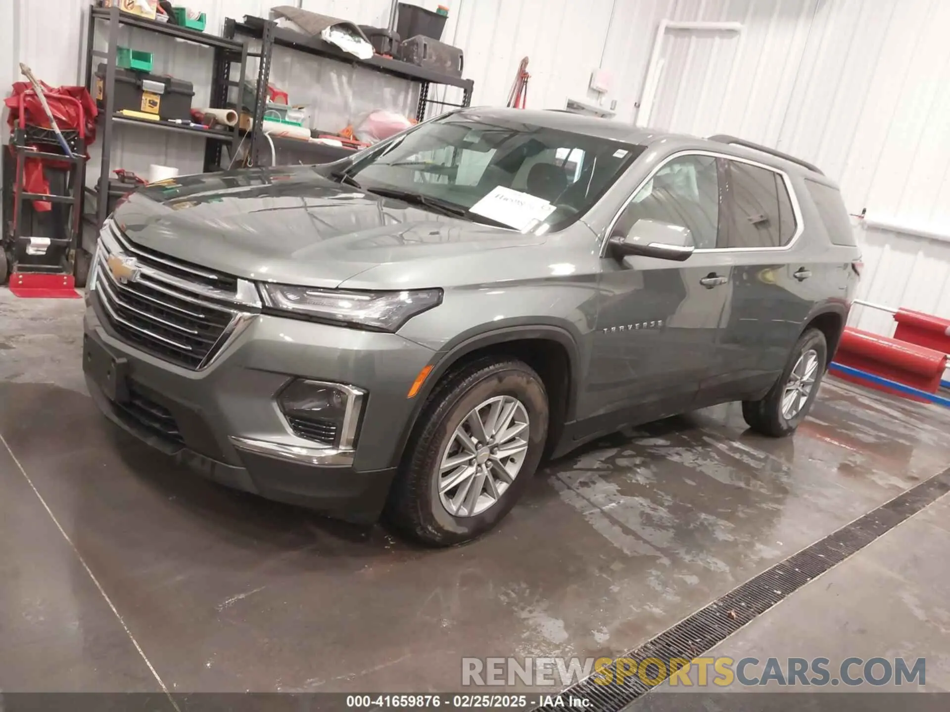 2 Photograph of a damaged car 1GNEVGKW6PJ262277 CHEVROLET TRAVERSE 2023