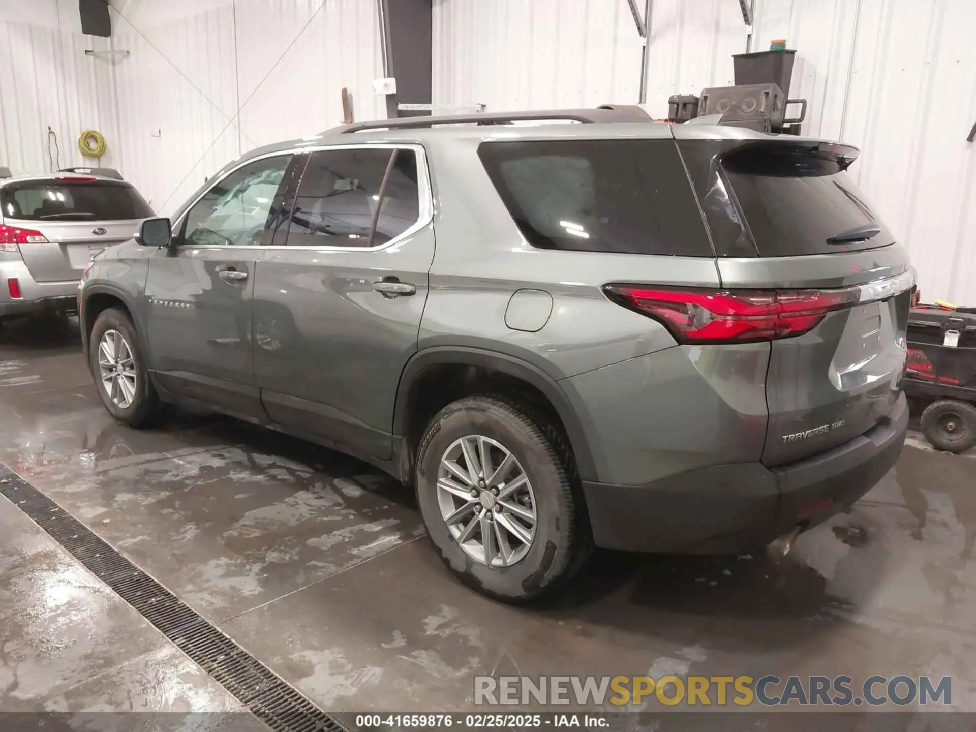 3 Photograph of a damaged car 1GNEVGKW6PJ262277 CHEVROLET TRAVERSE 2023