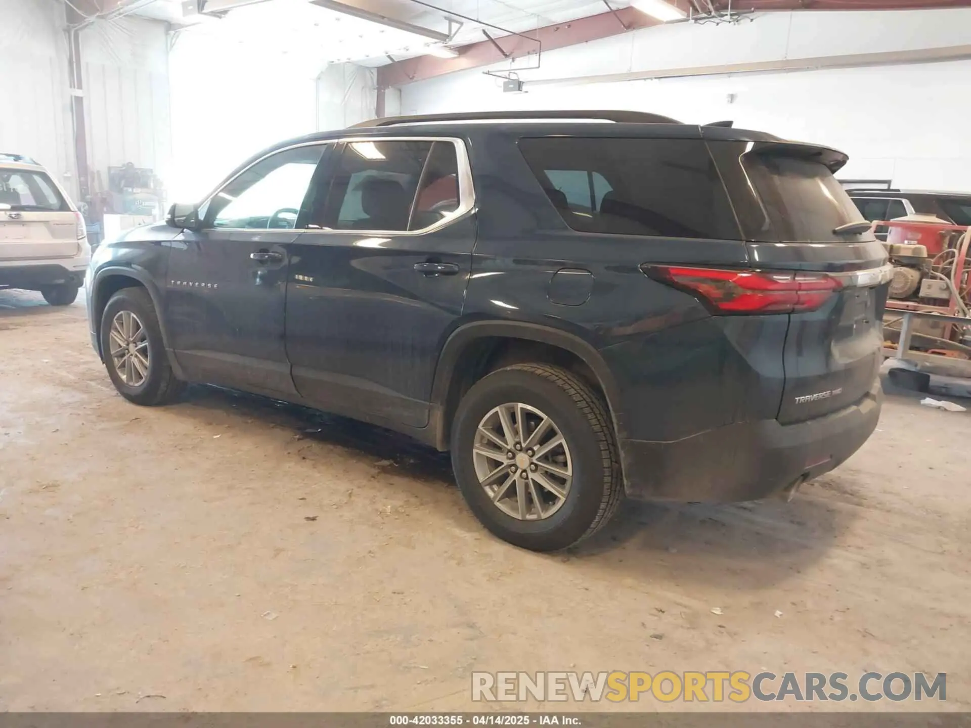 3 Photograph of a damaged car 1GNEVGKW7PJ132279 CHEVROLET TRAVERSE 2023