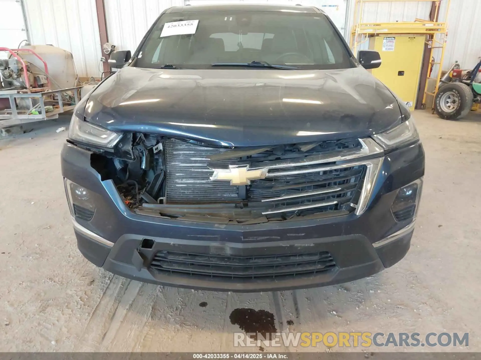 6 Photograph of a damaged car 1GNEVGKW7PJ132279 CHEVROLET TRAVERSE 2023