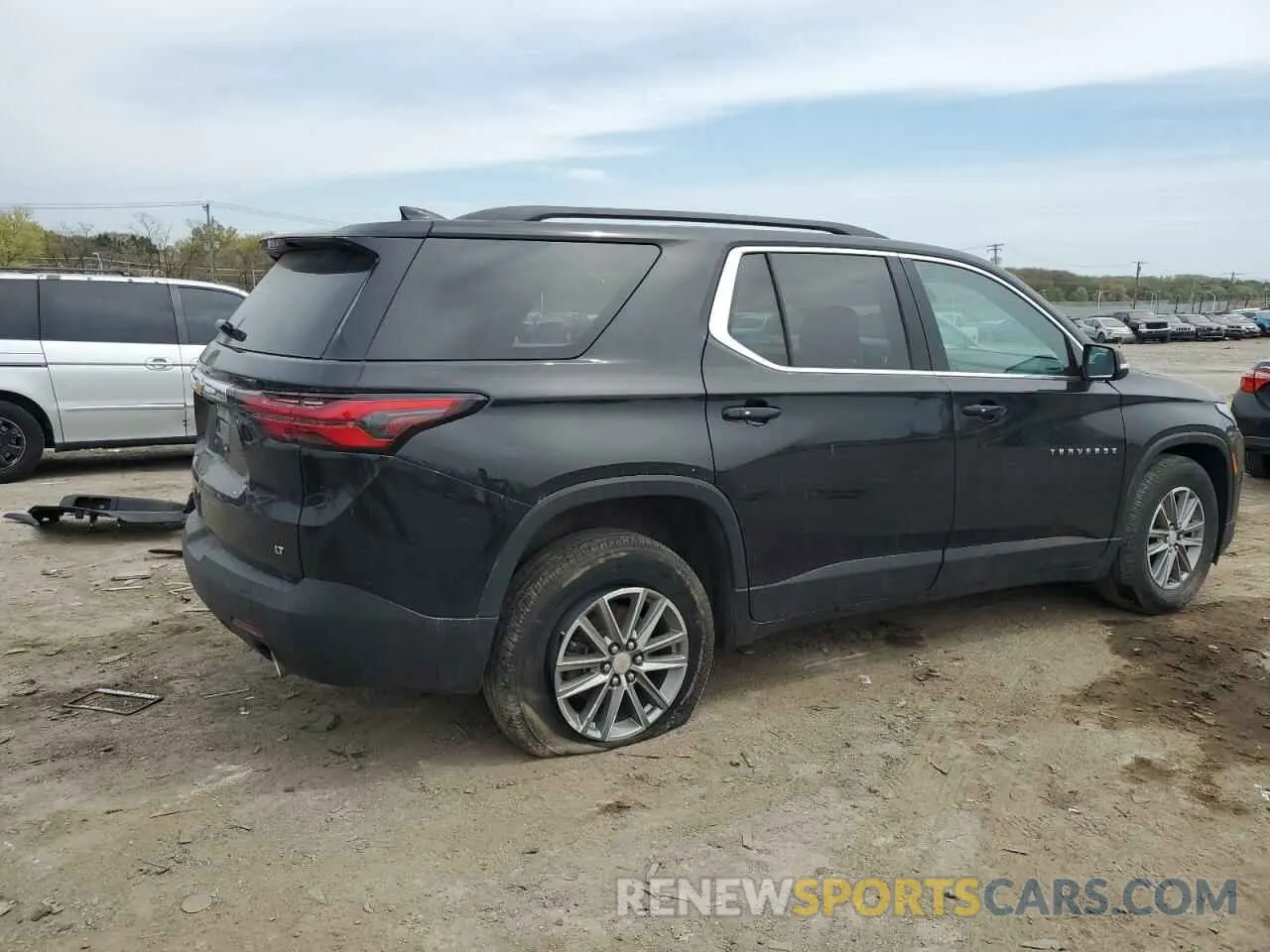 3 Photograph of a damaged car 1GNEVGKW7PJ138650 CHEVROLET TRAVERSE 2023