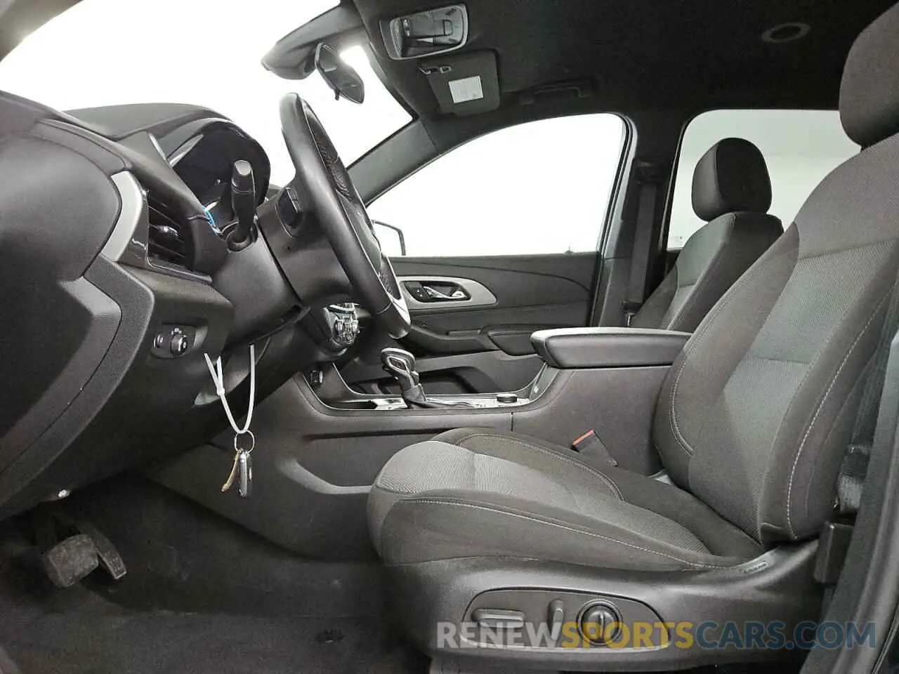 7 Photograph of a damaged car 1GNEVGKW7PJ148353 CHEVROLET TRAVERSE 2023