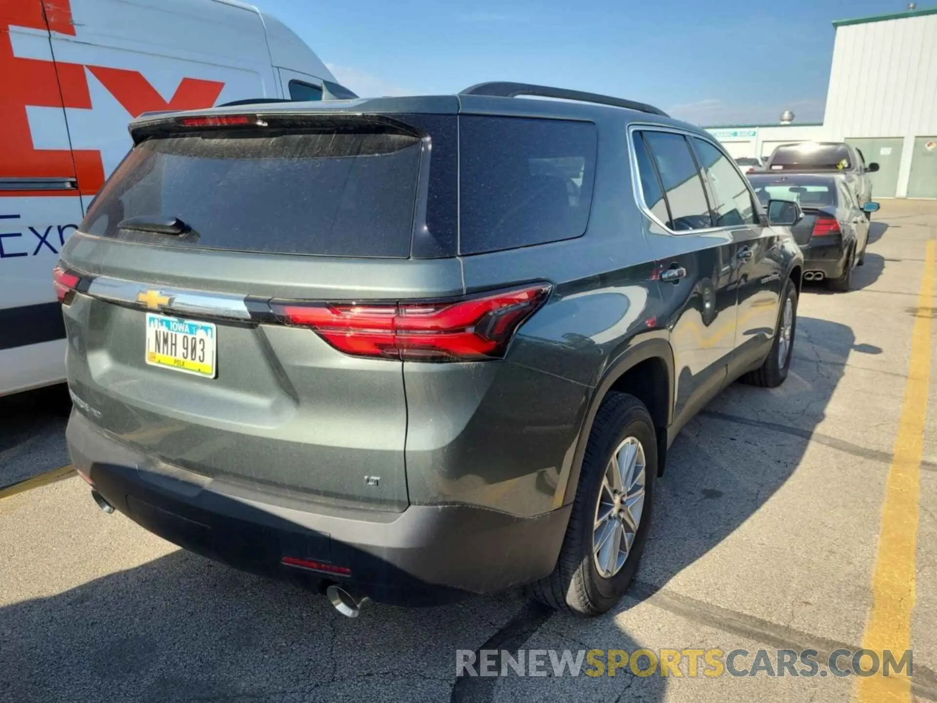 1 Photograph of a damaged car 1GNEVGKW7PJ227568 CHEVROLET TRAVERSE 2023