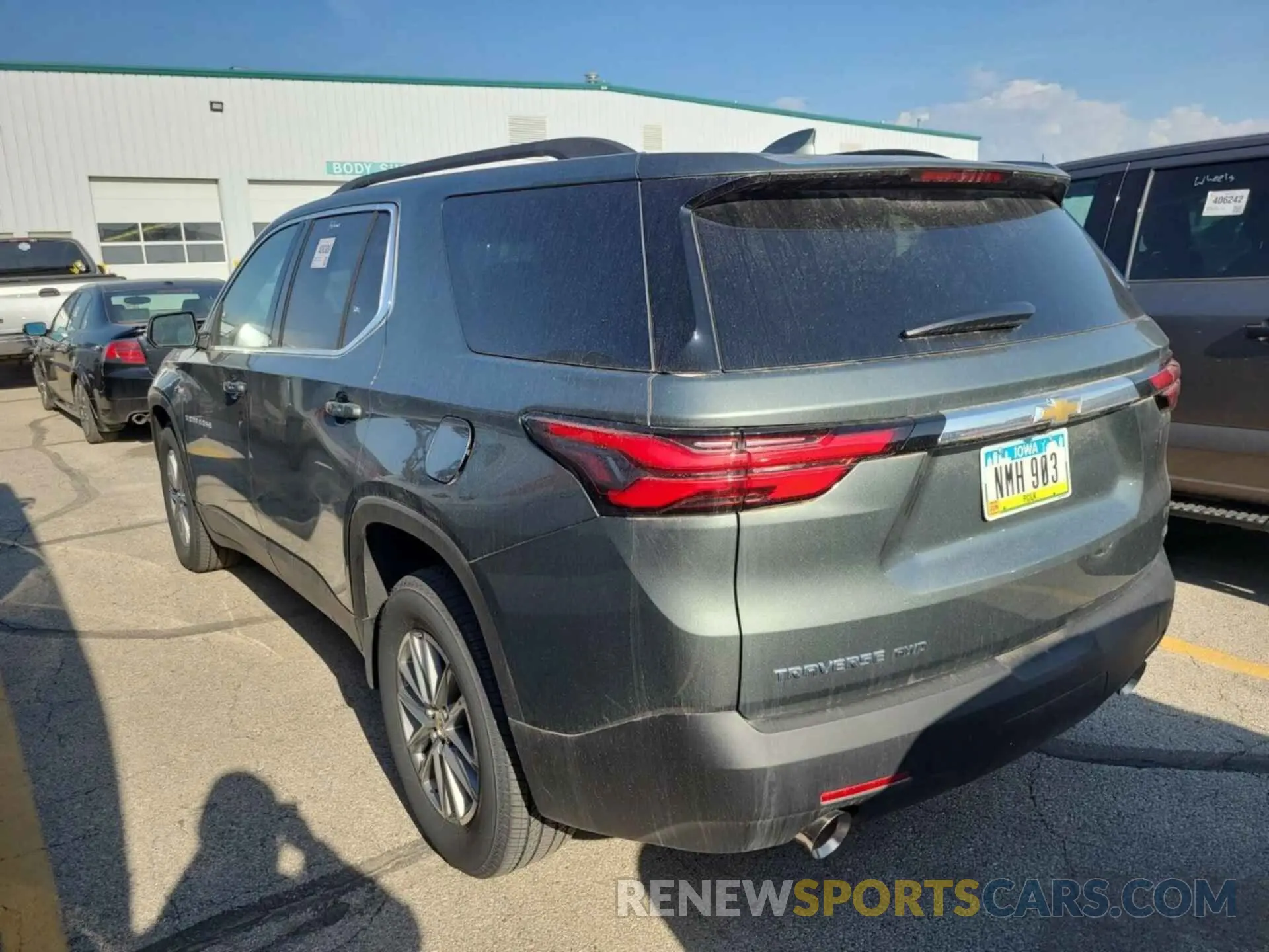 17 Photograph of a damaged car 1GNEVGKW7PJ227568 CHEVROLET TRAVERSE 2023