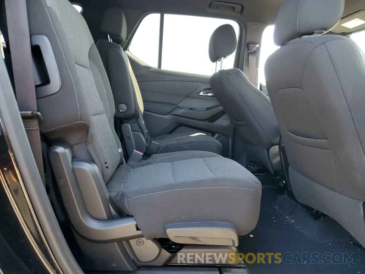 11 Photograph of a damaged car 1GNEVGKW7PJ284787 CHEVROLET TRAVERSE 2023