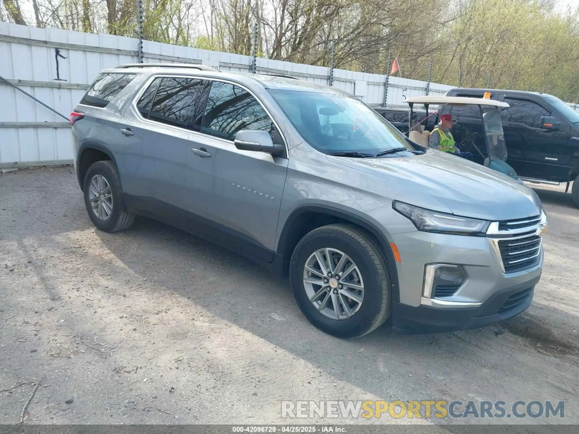 1 Photograph of a damaged car 1GNEVGKW7PJ324625 CHEVROLET TRAVERSE 2023