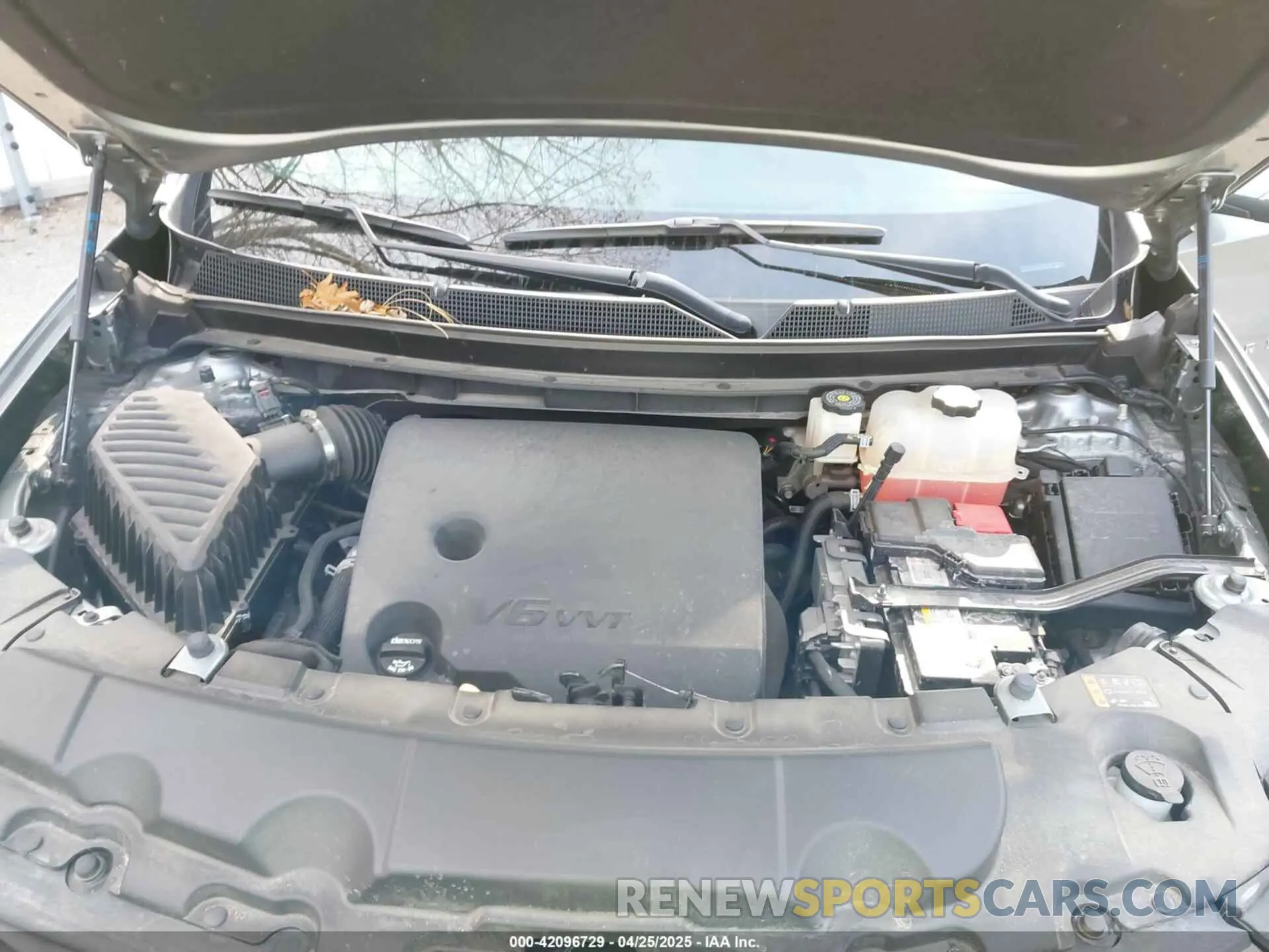 10 Photograph of a damaged car 1GNEVGKW7PJ324625 CHEVROLET TRAVERSE 2023