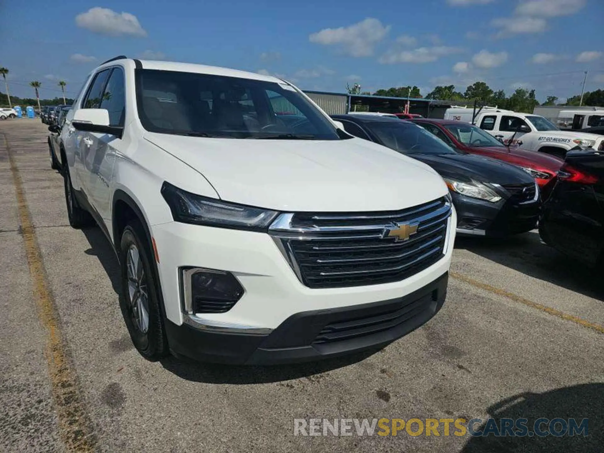 13 Photograph of a damaged car 1GNEVGKW8PJ145509 CHEVROLET TRAVERSE 2023