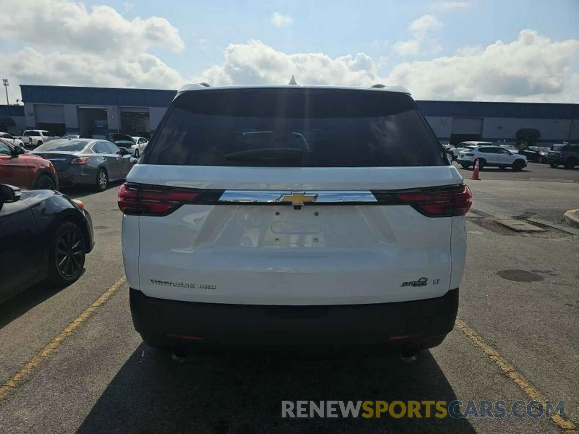 9 Photograph of a damaged car 1GNEVGKW8PJ145509 CHEVROLET TRAVERSE 2023