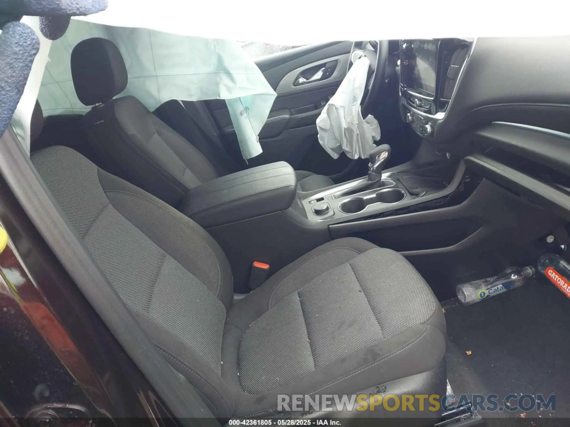 5 Photograph of a damaged car 1GNEVGKW8PJ269022 CHEVROLET TRAVERSE 2023